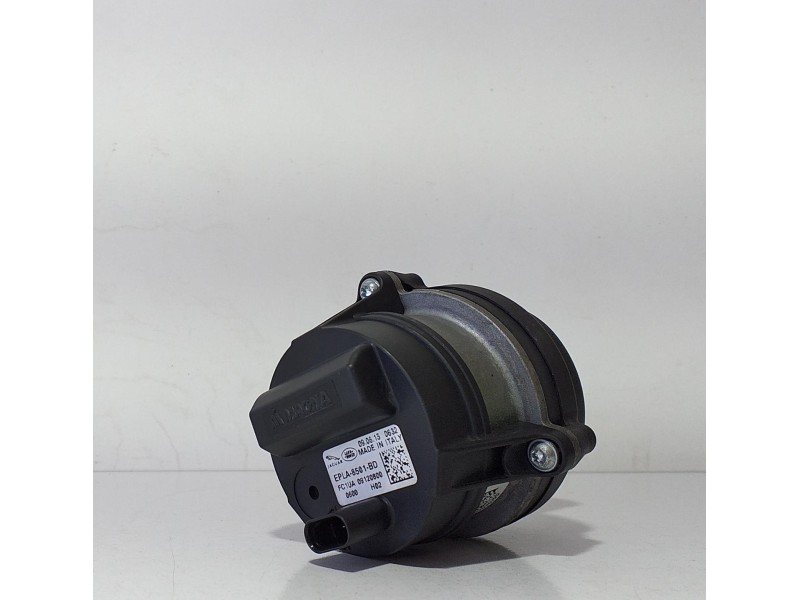 Recambio de bomba agua para land rover range rover sport autobiography hybrid referencia OEM IAM EPLA8501BD 70607 R