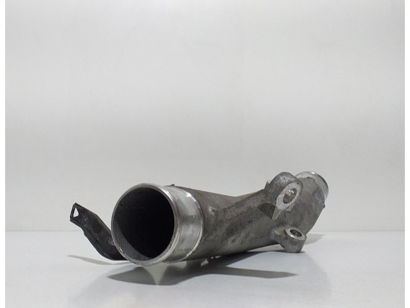 Recambio de tubo para toyota corolla verso (r1) 2,2 d-4d sport referencia OEM IAM 2ADFHV 61857 