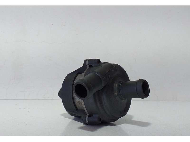 Recambio de bomba agua para land rover range rover sport autobiography hybrid referencia OEM IAM EPLA8501BD 70608 R