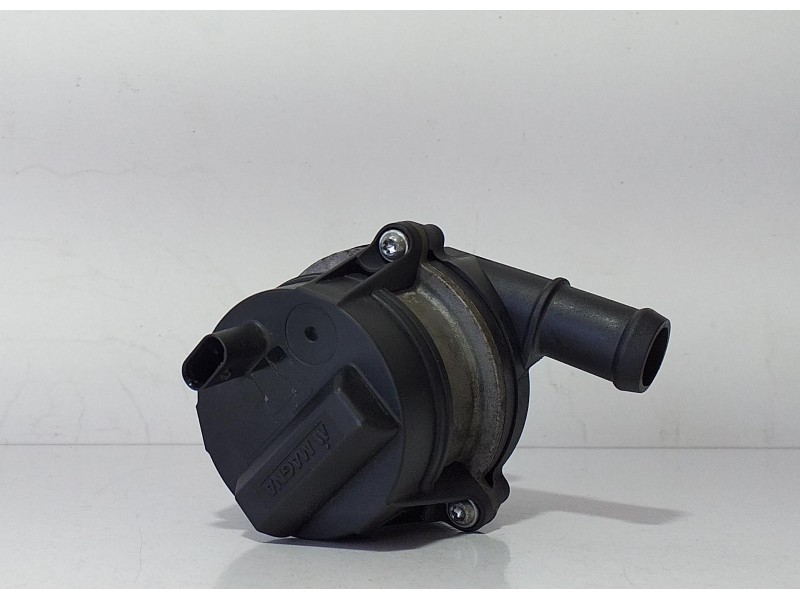 Recambio de bomba agua para land rover range rover sport autobiography hybrid referencia OEM IAM EPLA8501BD 70608 R