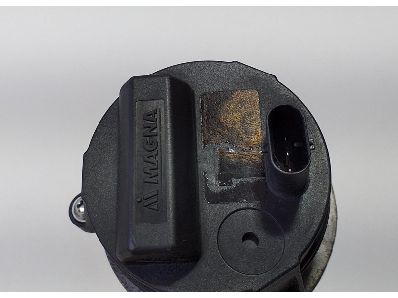 Recambio de bomba agua para land rover range rover sport autobiography hybrid referencia OEM IAM EPLA8501BD 70608 R