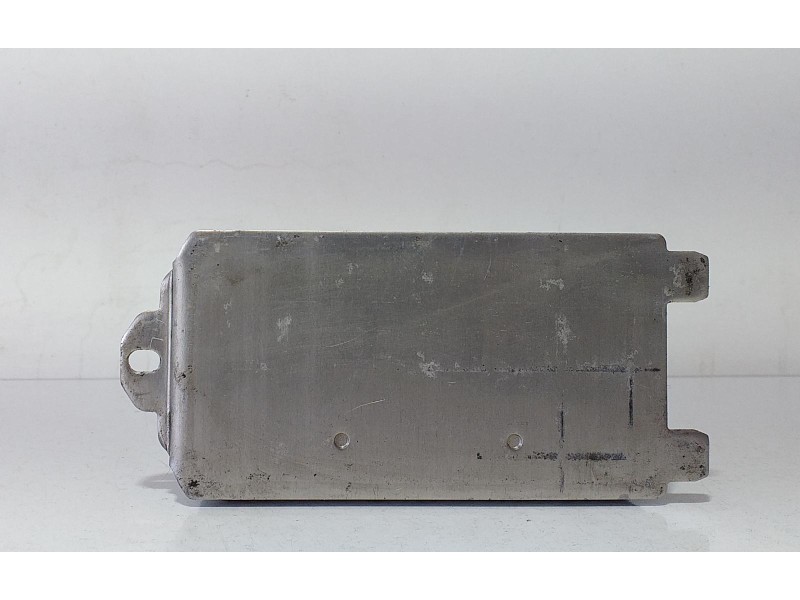 Recambio de radiador caja cambios para land rover range rover sport autobiography hybrid referencia OEM IAM AW837A095AA 70609 R
