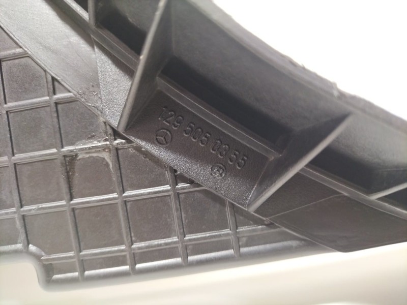 Recambio de panel frontal para mercedes-benz clase sl (w129) referencia OEM IAM 1295050355 78840 