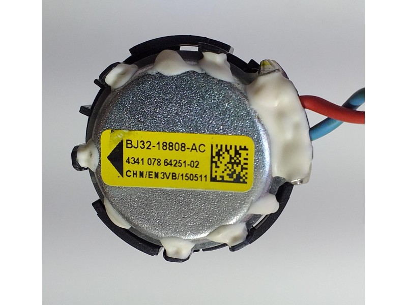 Recambio de sistema audio / radio cd para land rover range rover sport autobiography hybrid referencia OEM IAM BJ3218808AC 70620