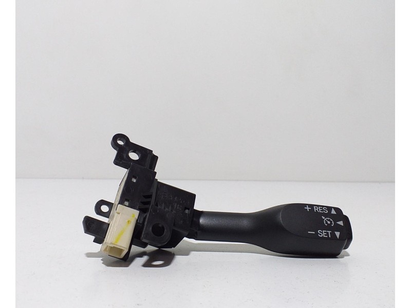 Recambio de mando volante para toyota corolla verso (r1) 2,2 d-4d sport referencia OEM IAM 18A174 61875 