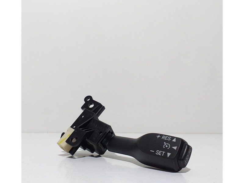 Recambio de mando volante para toyota corolla verso (r1) 2,2 d-4d sport referencia OEM IAM 18A174 61875 