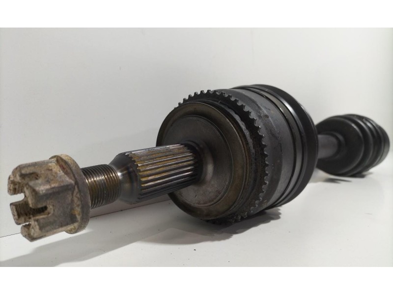 Recambio de transmision delantera izquierda para mitsubishi montero (v60/v70) 3.2 di-d instyle (5-ptas.) referencia OEM IAM MR52