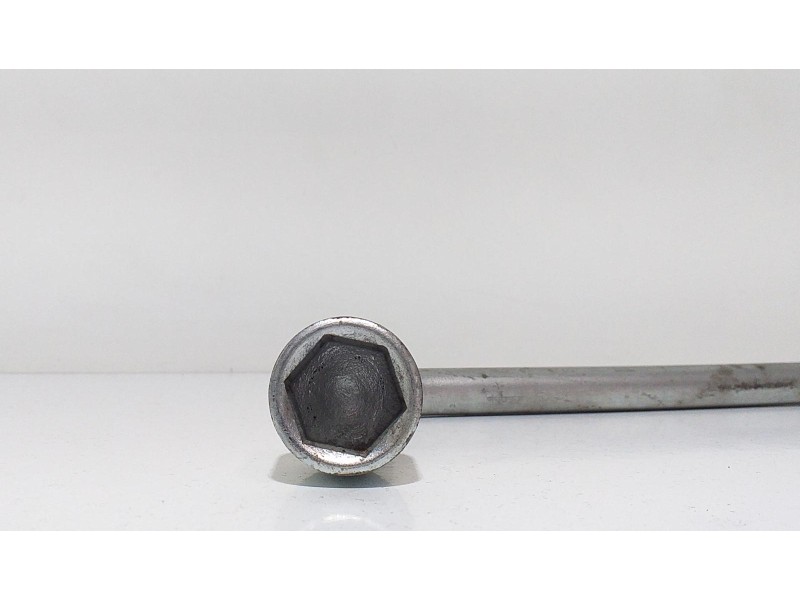 Recambio de llave rueda para toyota corolla verso (r1) 2,2 d-4d sport referencia OEM IAM 2ADFHV 61899 