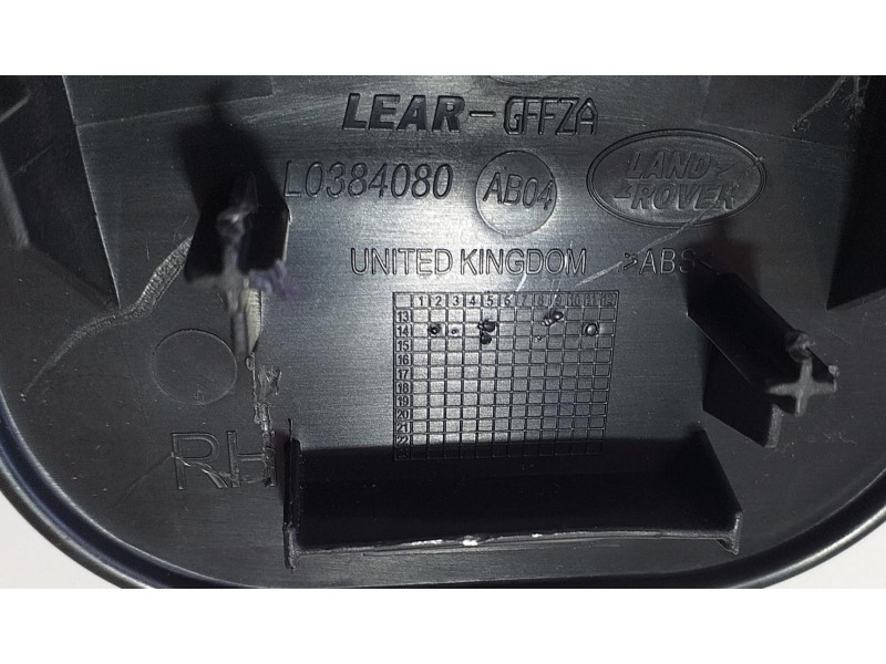 Recambio de molduras delanteras para land rover range rover sport autobiography hybrid referencia OEM IAM L0384080 70639 R