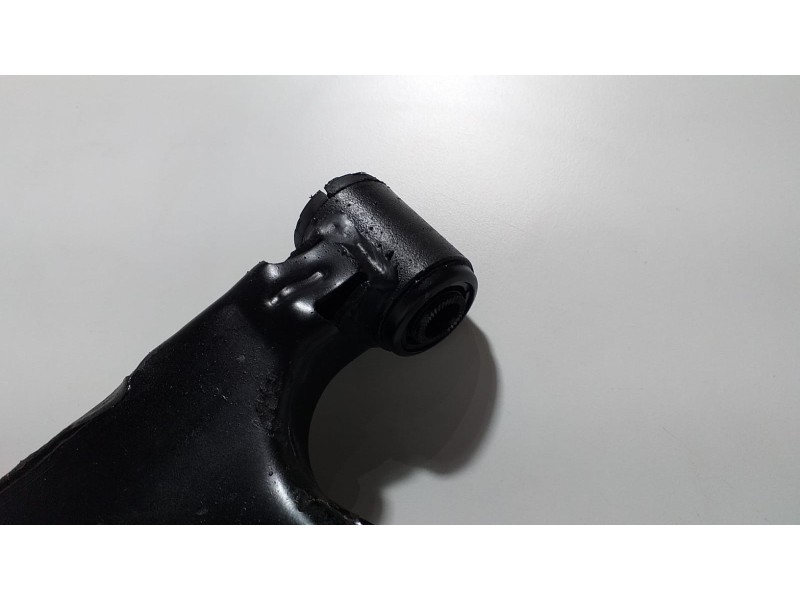 Recambio de brazo suspension inferior delantero derecho para toyota corolla verso (r1) 2,2 d-4d sport referencia OEM IAM 480680F