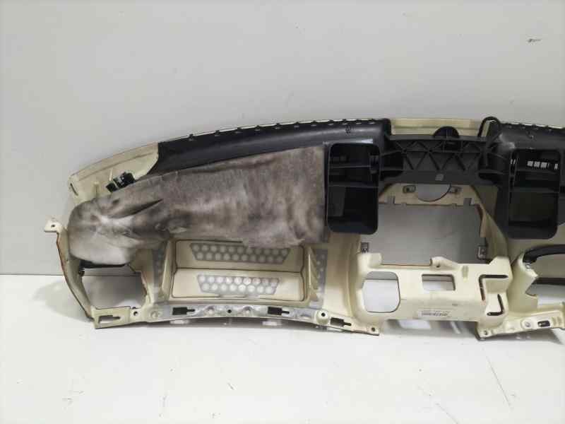 Recambio de salpicadero para mercedes-benz clase e (w211) berlina e 320 cdi (211.026) referencia OEM IAM A2116800687 84928 