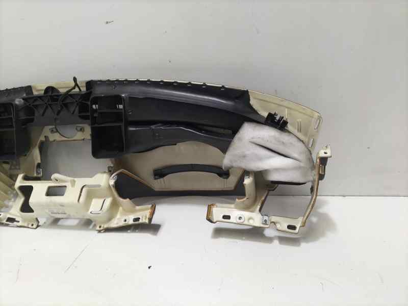 Recambio de salpicadero para mercedes-benz clase e (w211) berlina e 320 cdi (211.026) referencia OEM IAM A2116800687 84928 
