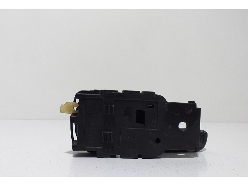 Recambio de maneta interior trasera derecha para nissan terrano/terrano.ii (r20) comfort referencia OEM IAM 8067090J00 61966 