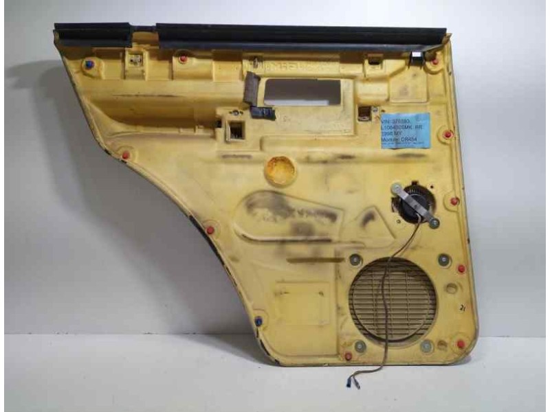 Recambio de guarnecido puerta trasera derecha para land rover range rover (lp) 4.6 referencia OEM IAM L108480SMK 84933 