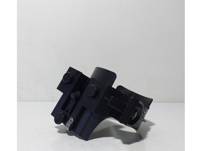 Recambio de soporte filtro gasoil para land rover range rover sport autobiography hybrid referencia OEM IAM 306DTA 70659 R