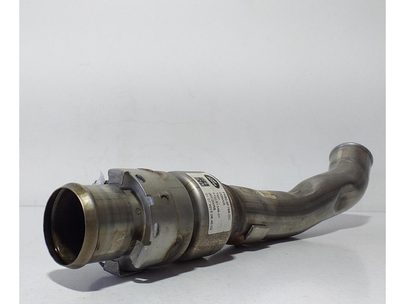 Recambio de tubo para land rover range rover sport autobiography hybrid referencia OEM IAM FK629F788DC 70665 R