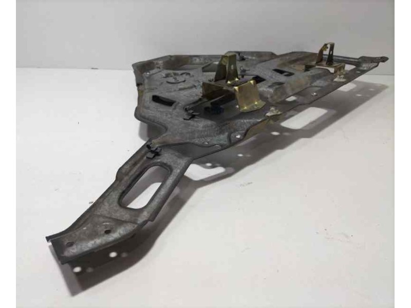 Recambio de elevalunas trasero derecho para land rover range rover (lp) 4.6 referencia OEM IAM 0130821317 82516 