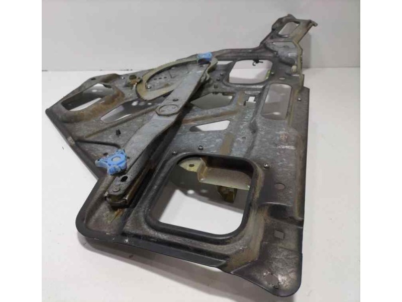 Recambio de elevalunas trasero derecho para land rover range rover (lp) 4.6 referencia OEM IAM 0130821317 82516 