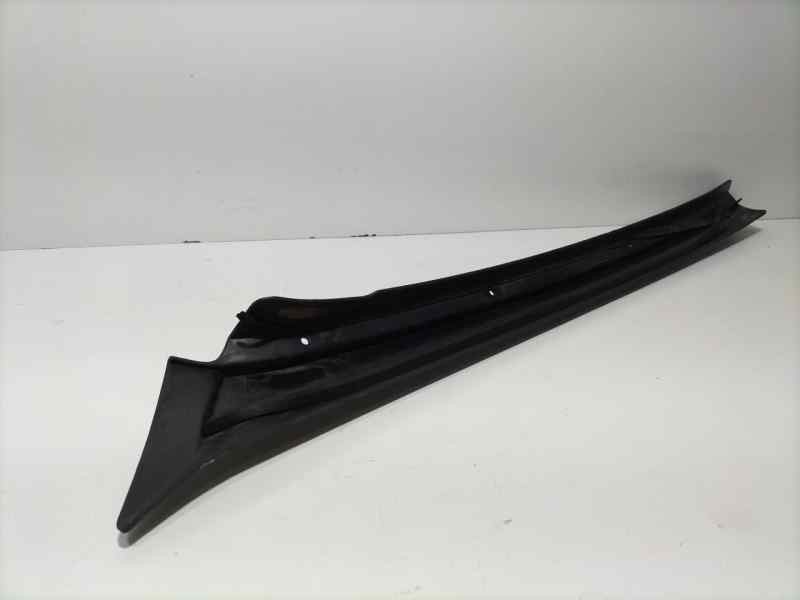 Recambio de molduras delanteras para land rover range rover (lp) 4.6 referencia OEM IAM DCB101270 82517 