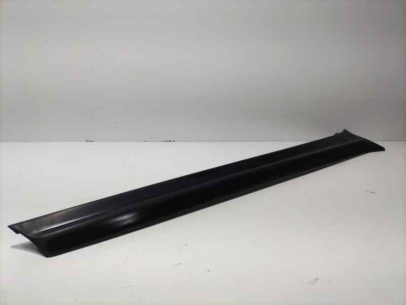 Recambio de molduras delanteras para land rover range rover (lp) 4.6 referencia OEM IAM DCB101270 82517 