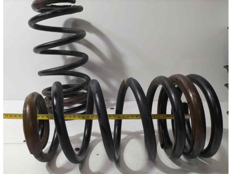 Recambio de muelle amortiguacion para hyundai h1 travel referencia OEM IAM D4CB 82849 R