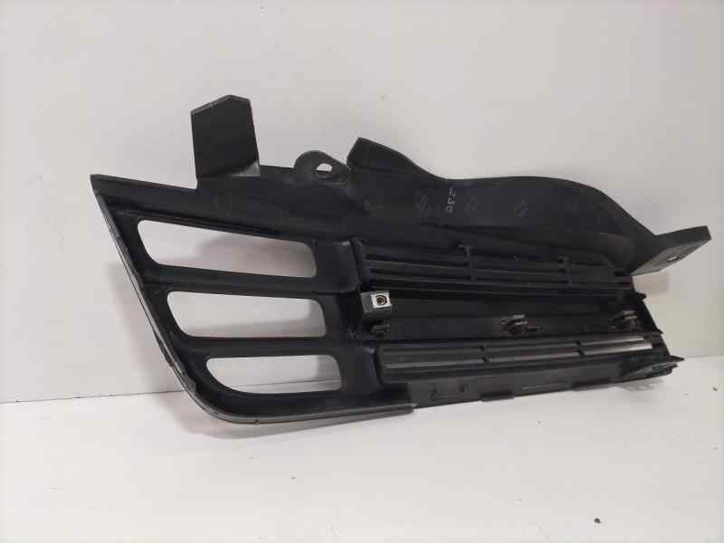 Recambio de rejilla paragolpes izquierda para nissan micra (k12e) acenta referencia OEM IAM 62330AX600 82960 