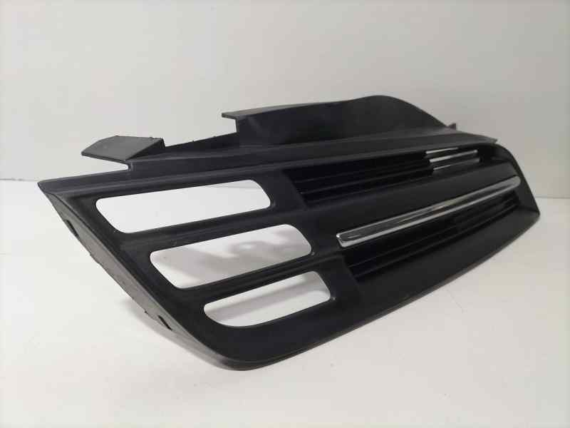 Recambio de rejilla paragolpes derecha para nissan micra (k12e) acenta referencia OEM IAM 62320AX600 82962 