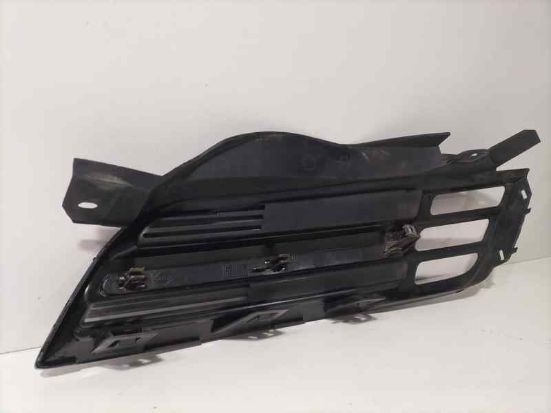 Recambio de rejilla paragolpes derecha para nissan micra (k12e) acenta referencia OEM IAM 62320AX600 82962 