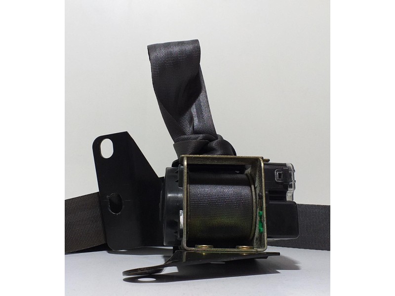 Recambio de cinturon seguridad delantero derecho para ford mustang gt cabrio referencia OEM IAM 4.6I 62098 