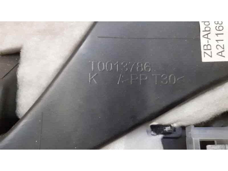 Recambio de salpicadero para mercedes-benz clase e (w211) berlina 2.6 cat referencia OEM IAM A2116800839 37987 