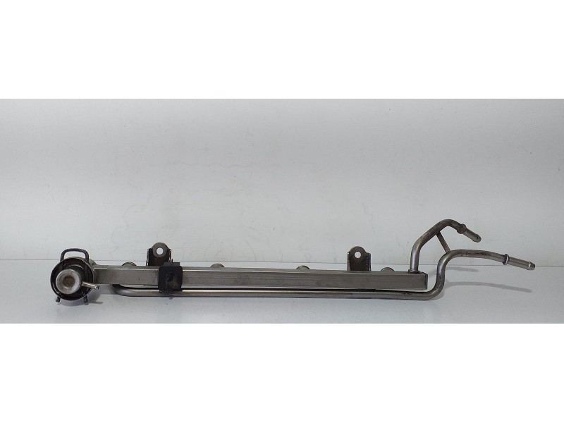 Recambio de rampa inyectora para audi a3 (8l) 1.8 ambiente referencia OEM IAM APG 70739 