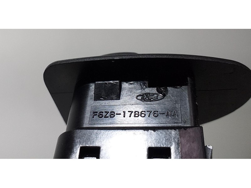 Recambio de mando retrovisor para ford mustang gt cabrio referencia OEM IAM F6ZB17B676AA 62100 