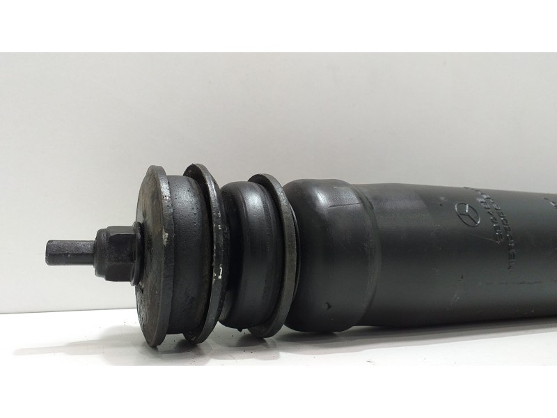 Recambio de amortiguador delantero izquierdo para mercedes-benz clase m (w163) 400 cdi (163.128) referencia OEM IAM A1633260800 