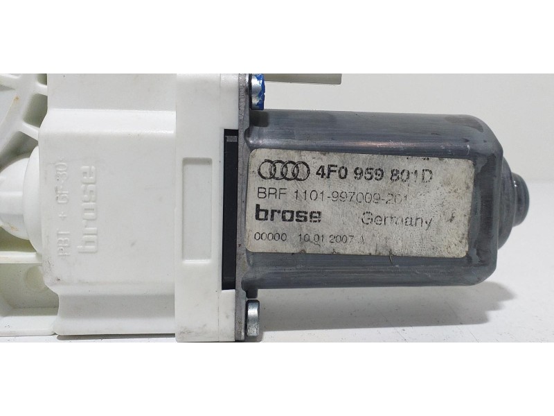 Recambio de motor elevalunas delantero izquierdo para audi a6 berlina (4f2) 2.7 v6 24v tdi referencia OEM IAM 4F0959801D 62135 