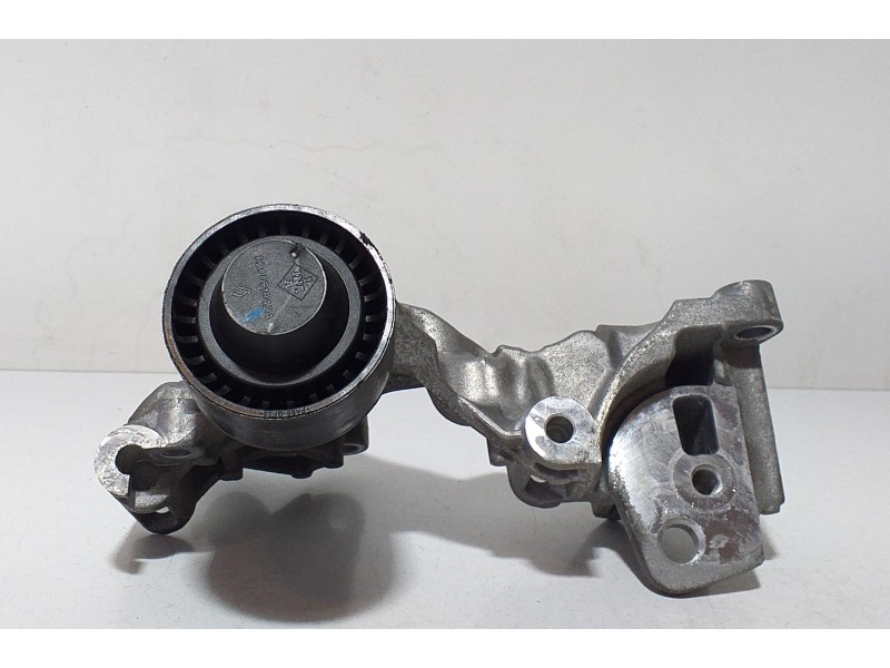 Recambio de soporte alternador para smart forfour basis (52kw) (453.042) referencia OEM IAM 117107055R 70758 R