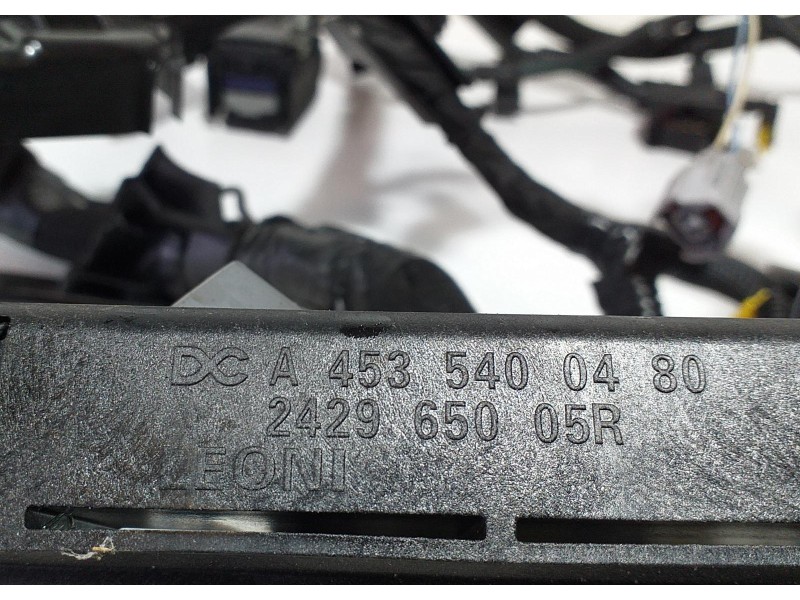 Recambio de caja reles / fusibles para smart forfour basis (52kw) (453.042) referencia OEM IAM 242965005R 70767 R