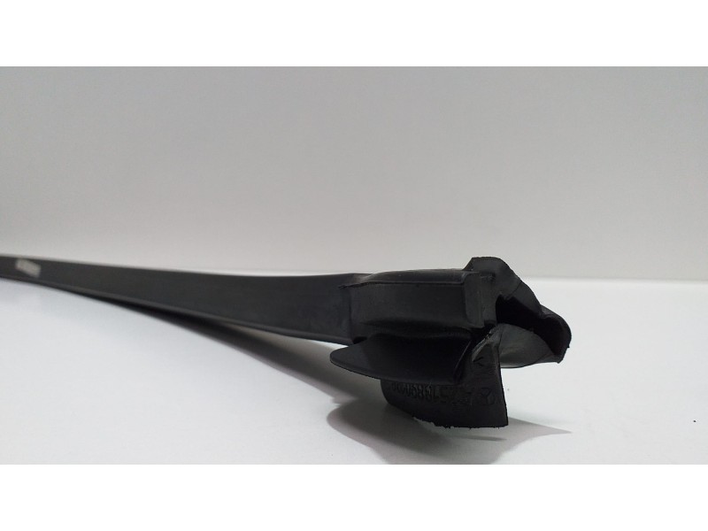 Recambio de goma contorno para mercedes-benz clase r (w251) 500 l 4matic (251.172) referencia OEM IAM A2518890198 50635 
