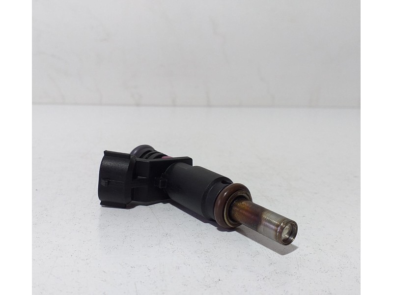 Recambio de inyector para smart forfour basis (52kw) (453.042) referencia OEM IAM 8201234808 70775 R