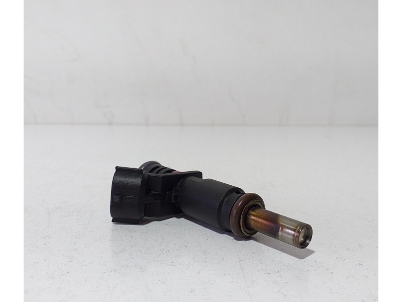 Recambio de inyector para smart forfour basis (52kw) (453.042) referencia OEM IAM 8201234808 70776 R Recambio de inyector para smart forfour basis (52kw) (453.042) referencia OEM IAM 8201234808 70776 R