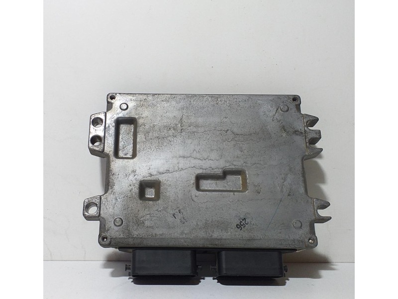 Recambio de centralita motor uce para suzuki sx4 rw (ey) gl referencia OEM IAM 3392079J2 70793 R