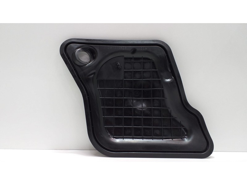 Recambio de molduras delanteras para audi a5 coupe (8t) 3.2 fsi referencia OEM IAM 8T0837915B 50660 