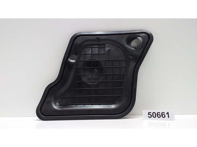 Recambio de molduras delanteras para audi a5 coupe (8t) 3.2 fsi referencia OEM IAM 8T0837916B 50661 