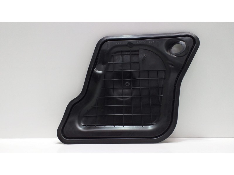 Recambio de molduras delanteras para audi a5 coupe (8t) 3.2 fsi referencia OEM IAM 8T0837916B 50661 