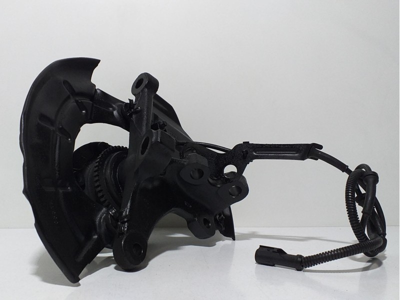 Recambio de mangueta delantera derecha para ford mustang gt cabrio referencia OEM IAM 4.6I 62187 