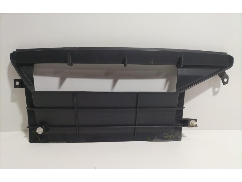 Recambio de rejilla delantera para suzuki grand vitara 3 puertas sq (gt) 2.0 turbodiesel cat referencia OEM IAM 7246165DA 79216  Recambio de rejilla delantera para suzuki grand vitara 3 puertas sq (gt) 2.0 turbodiesel cat referencia OEM IAM 7246165DA 79216