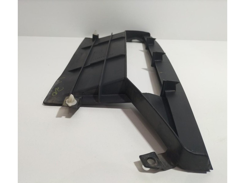 Recambio de rejilla delantera para suzuki grand vitara 3 puertas sq (gt) 2.0 turbodiesel cat referencia OEM IAM 7246165DA 79216  Recambio de rejilla delantera para suzuki grand vitara 3 puertas sq (gt) 2.0 turbodiesel cat referencia OEM IAM 7246165DA 79216