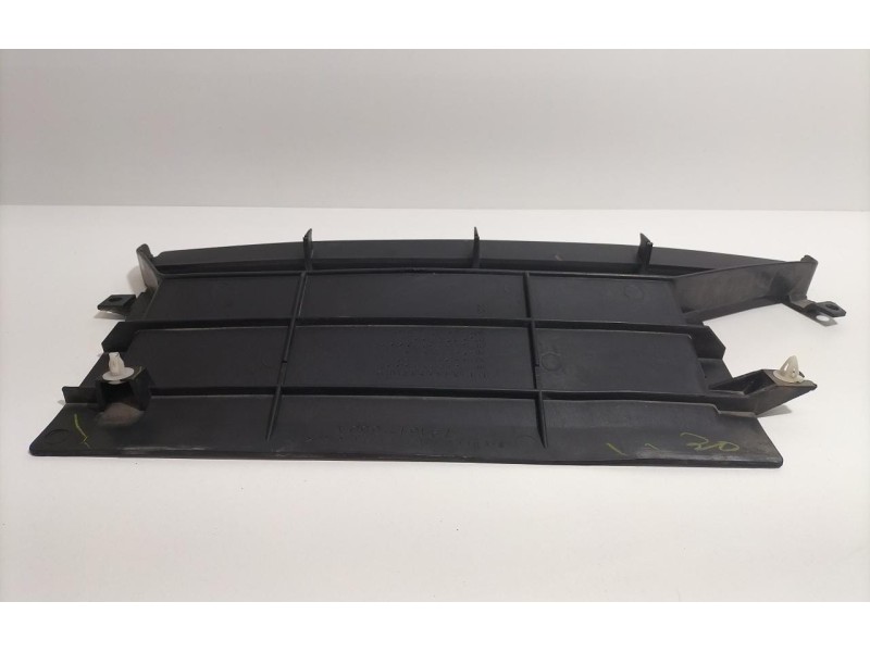 Recambio de rejilla delantera para suzuki grand vitara 3 puertas sq (gt) 2.0 turbodiesel cat referencia OEM IAM 7246165DA 79216  Recambio de rejilla delantera para suzuki grand vitara 3 puertas sq (gt) 2.0 turbodiesel cat referencia OEM IAM 7246165DA 79216