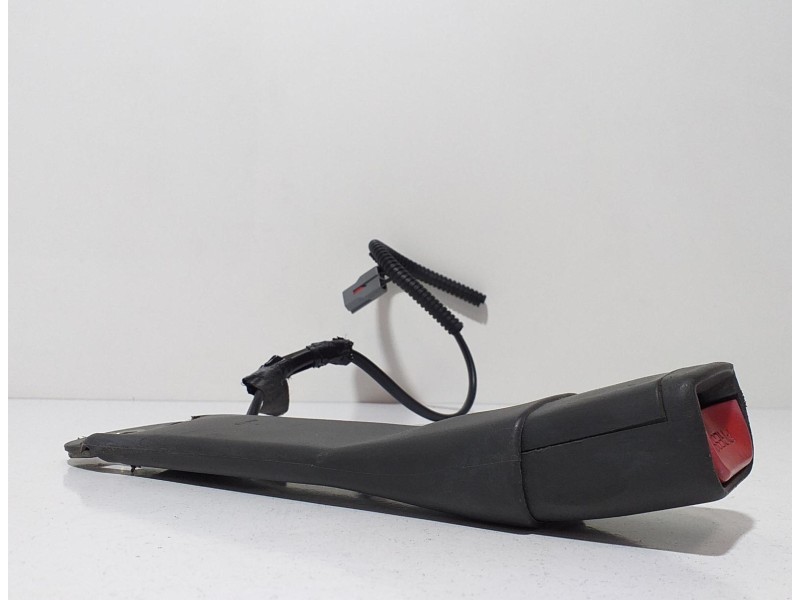 Recambio de cinturon seguridad delantero izquierdo para ford mustang gt cabrio referencia OEM IAM 4.6I 62200 