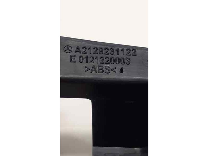 Recambio de molduras traseras para mercedes-benz clase e (w212) familiar 220 cdi blueefficiency (212.202) referencia OEM IAM A21