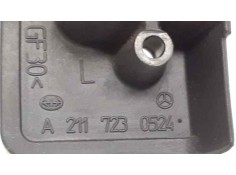 Recambio de molduras traseras para mercedes-benz clase e (w211) berlina 2.6 cat referencia OEM IAM A2117230524 38069  2